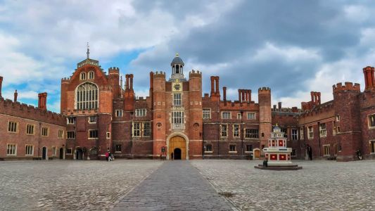 Hampton Court Palace