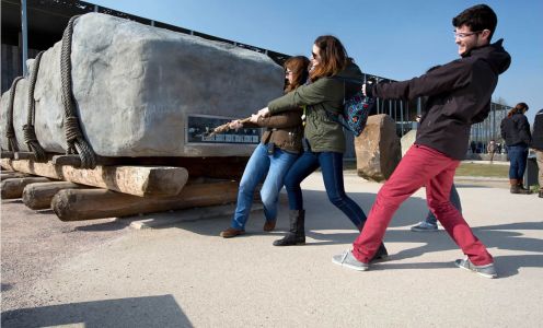 Stonehenge visitar exposición externa.