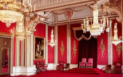 La sala del trono en el Palacio de Buckingham.