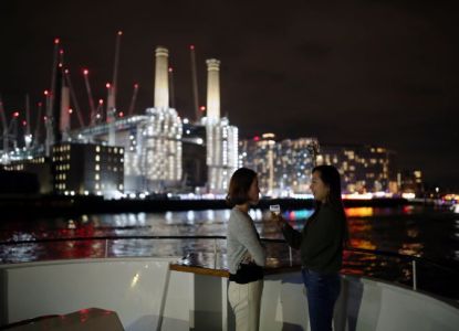 Crucero nocturno por el río Támesis